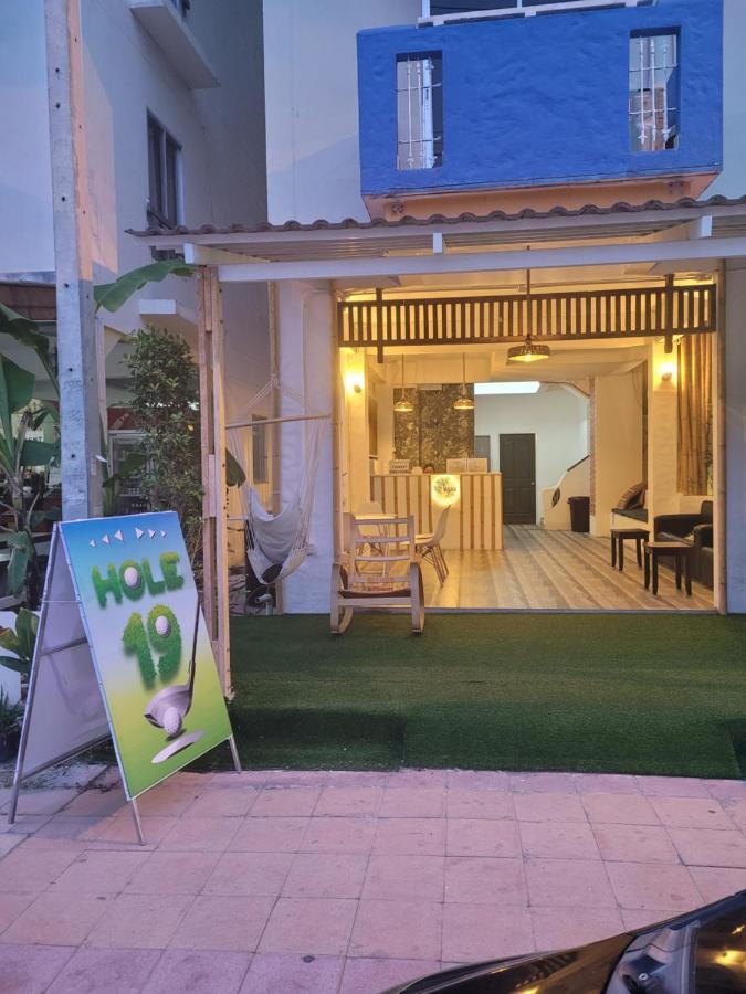 Hole 19 Hotel Pattaya Ngoại thất bức ảnh